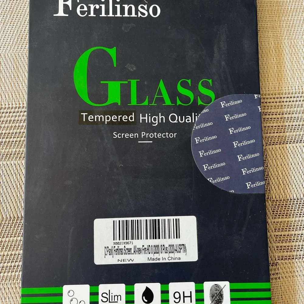 Ferilinso Cell Phone Accessory - Black & White Packaging